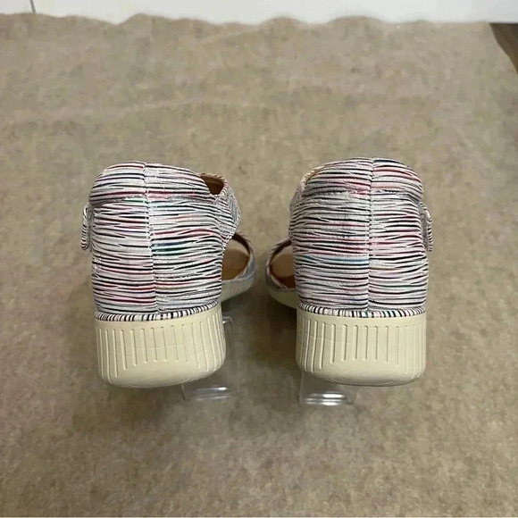 Nurture Multicolor Striped Leather Low Wedge Hook and Loop Sandals Womens size 8 - Picture 4 of 16